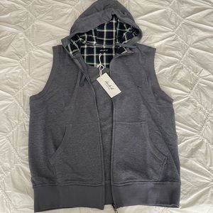Kittenish Deck’d Hoodie Vest